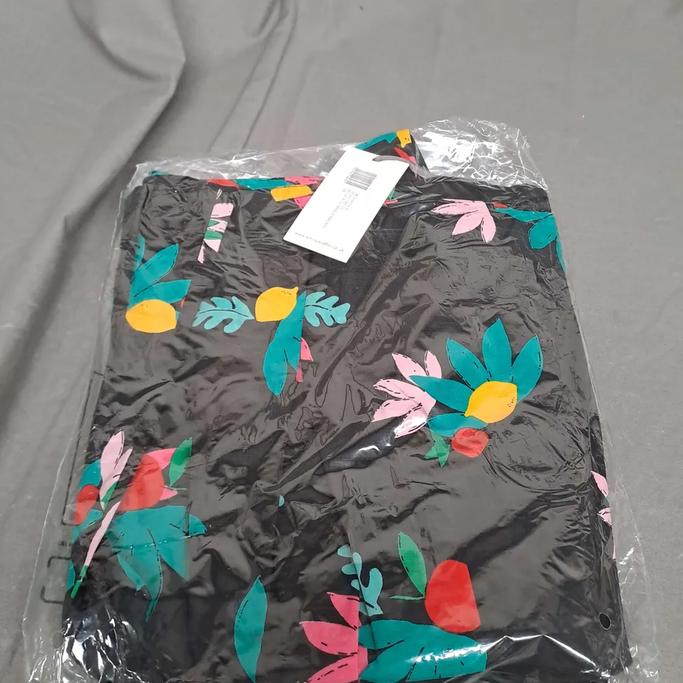 SEALED EMILY AND FINN BALCK SUMMER FRUITS DRESS SIZE 14
