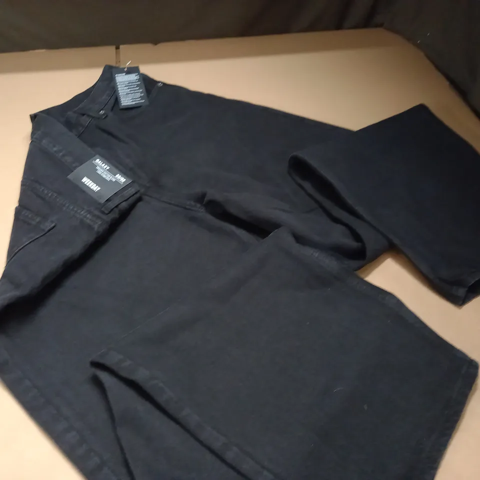 WEEKDAY GALAXY LOOSE STRAIGHT JEANS - 33/32