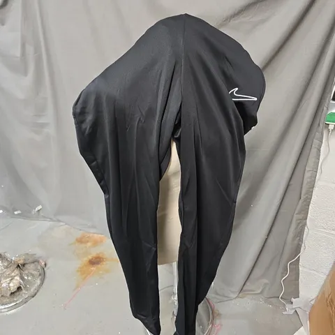 NIKE MEN'S TRACKSUIT BOTTOMS– BLACK, SIZE LARGE 
