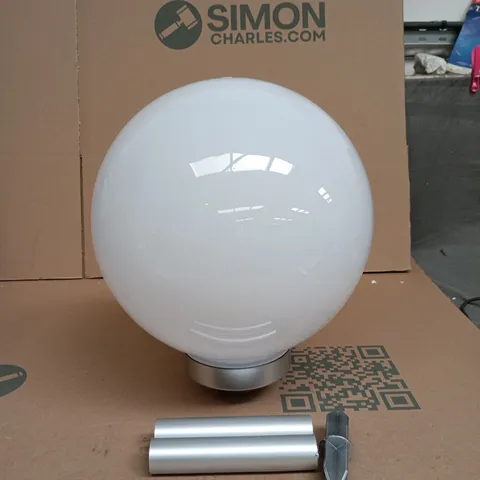 RECHARGEABLE GARDEN LAMP BOXED