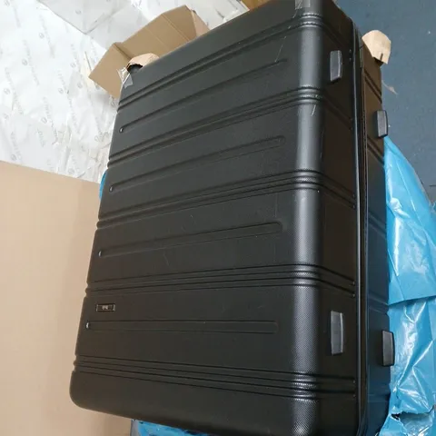 ROCK LUGGAGE ISBON LUGGAGE BOX BLACK - COLLECTION ONLY 