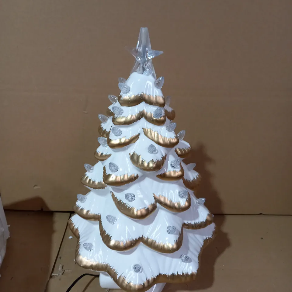 ANGEL PRE-LIT CIRCLING CHARACTER NOSTALGIC TREE