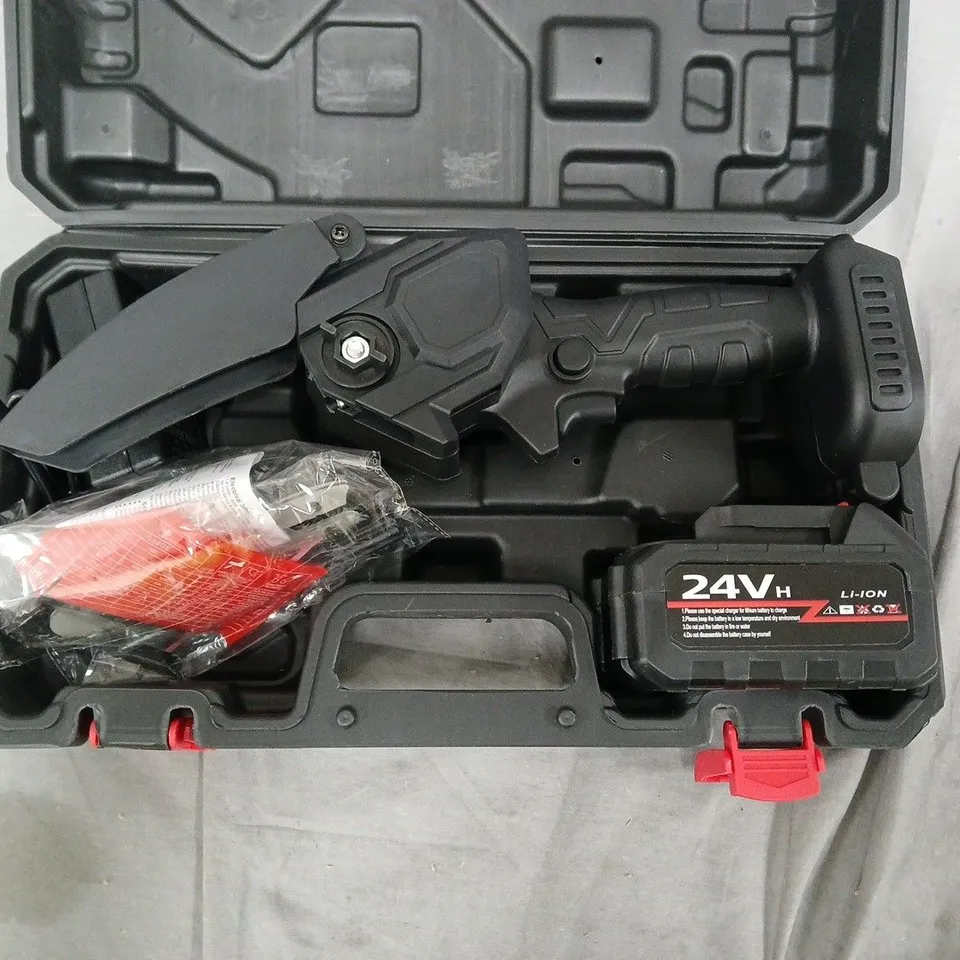 MINI ELECTRIC CHAINSAW IN BLACK