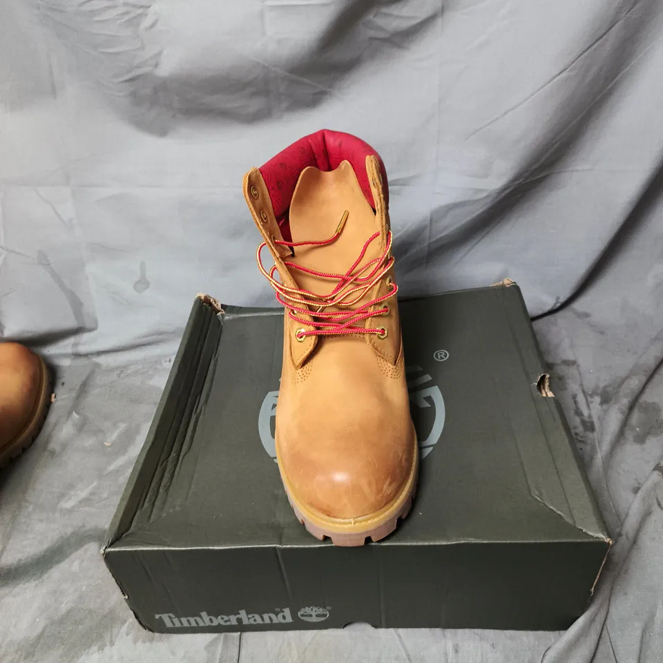 TIMBERLAND BOOTS – TAN LEATHER, RED LINING, RED LACES, LACE-UP WORK BOOTS. SIZE 10.5