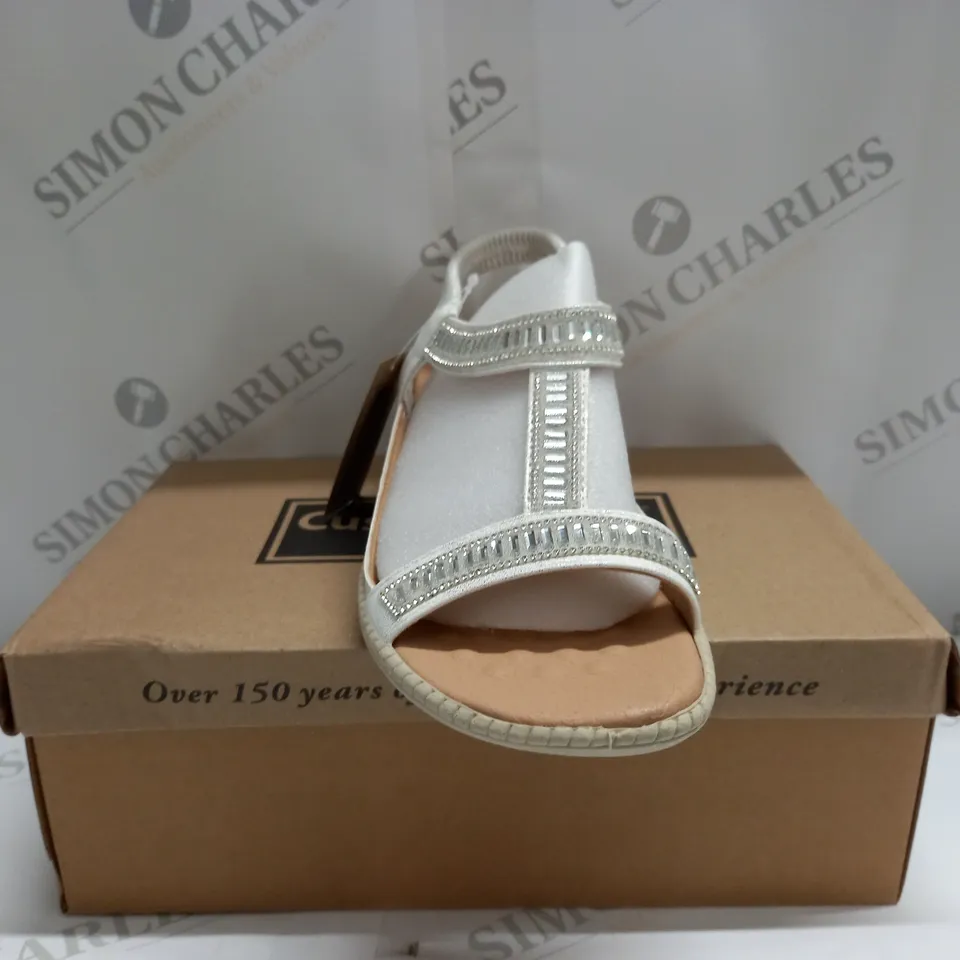 BOXED PAIR OF CUSHION WALK JEWELLED SANDALS IN GOLD - SIZE 6