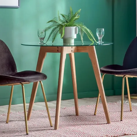 BOXED BARWICK ROUND DINING TABLE OAK 900 x 900 x 750mm (1 BOX)