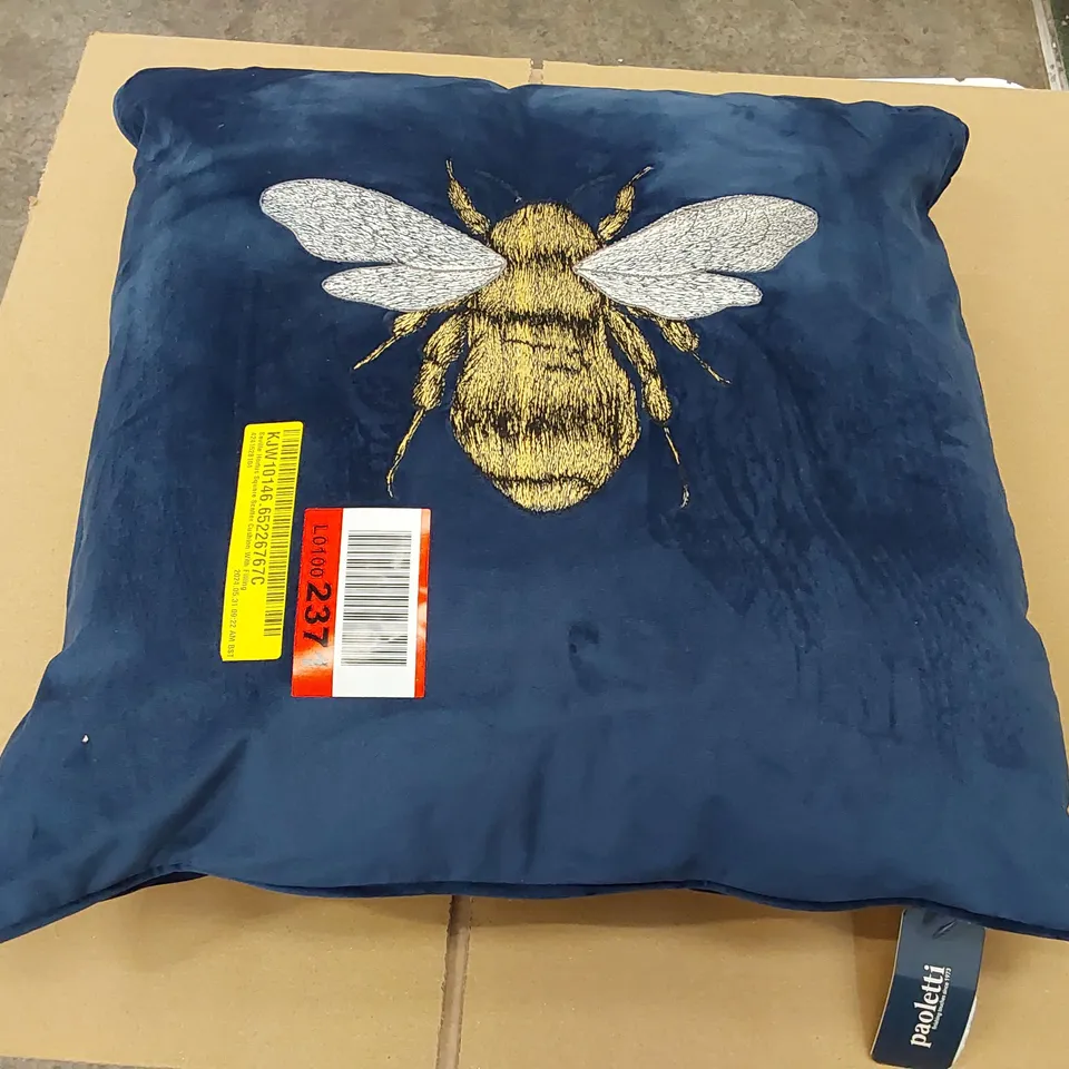 SAVILLE HORTUS SQUARE SCATTER CUSHION WITH FILLING (1 ITEM)