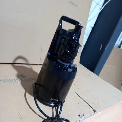 F1900 MASTICATING FRUIT JUICER