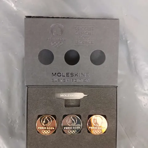 MOLESKIN PARIS 2024 OFFICAL OLYMPIC MEDAL CHARMS