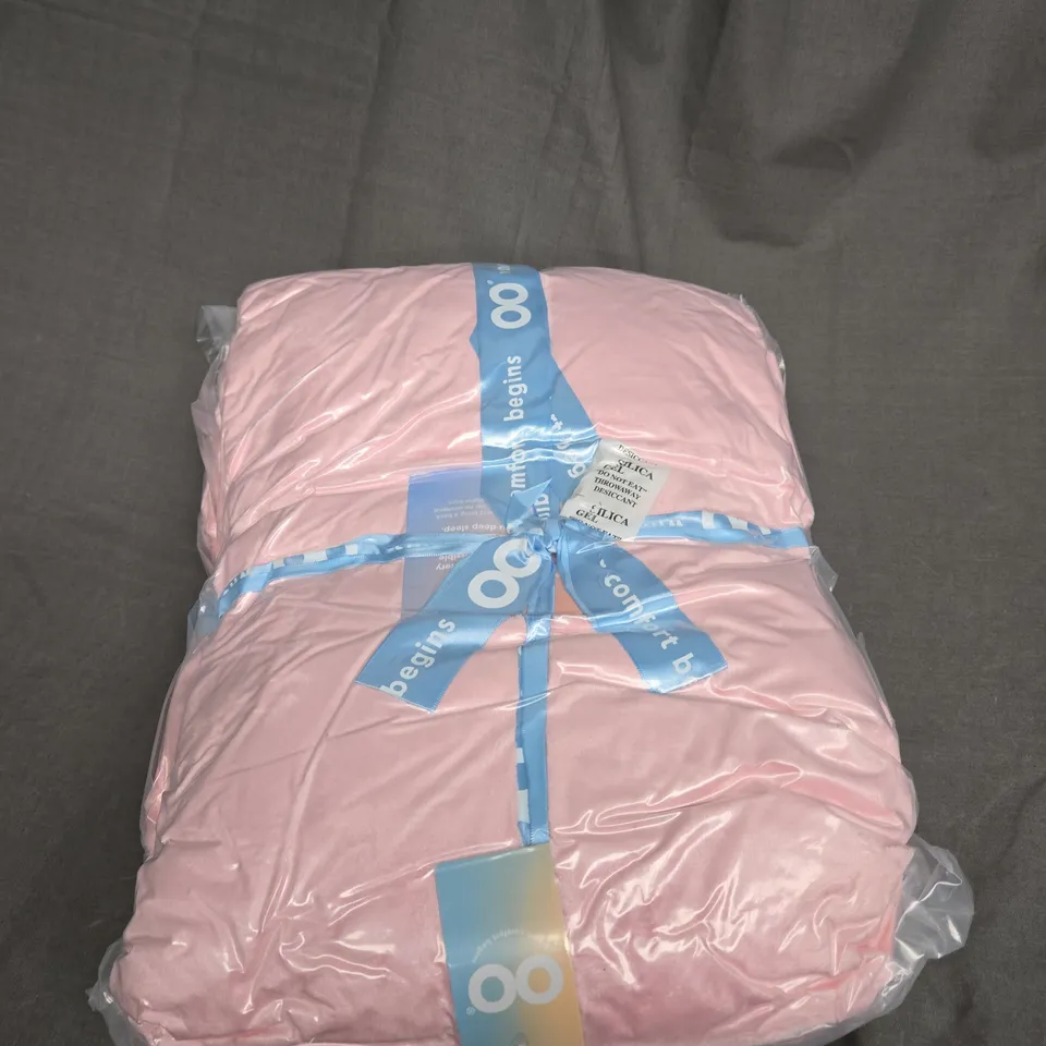 SEALED OODIE HOODED OVERSIZED BLANKET - PINK 