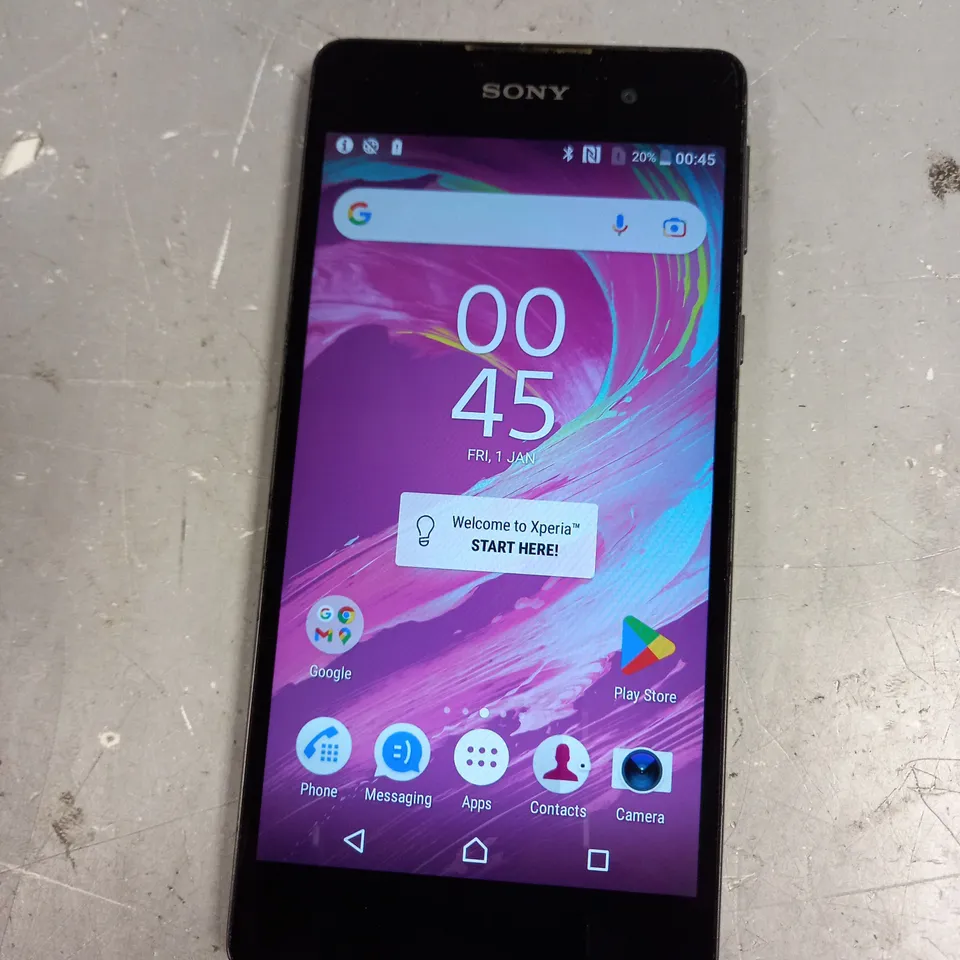 SONY XPERIA F3311 SMARTPHONE IN SILVER 