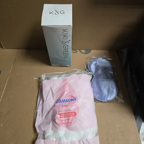 APPROXIMATELY 15 ASSORTED HEALTH & BEAUTY PRODUCTS TO INCLUDE BABY COTTON BALLS, KIKI & GREEN REUSABLE PERIOD PADS, SLEEP MASK ETC - COLLECTION ONLY 