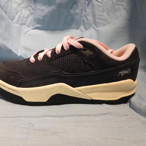 NIKE JORDAN KIDS' SNEAKERS – BLACK WITH PINK LACES, UK 3.5 (US 4Y)