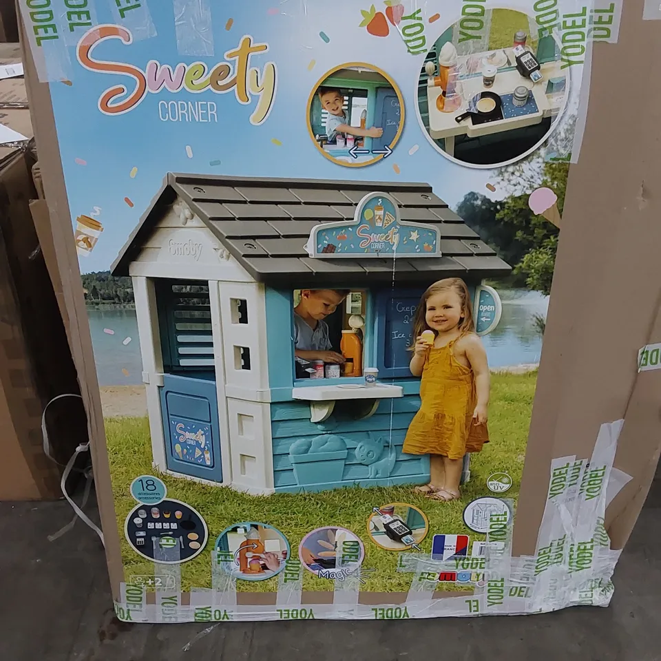 BOXED SMOBY SWEETY CORNER PLAYHOUSE 