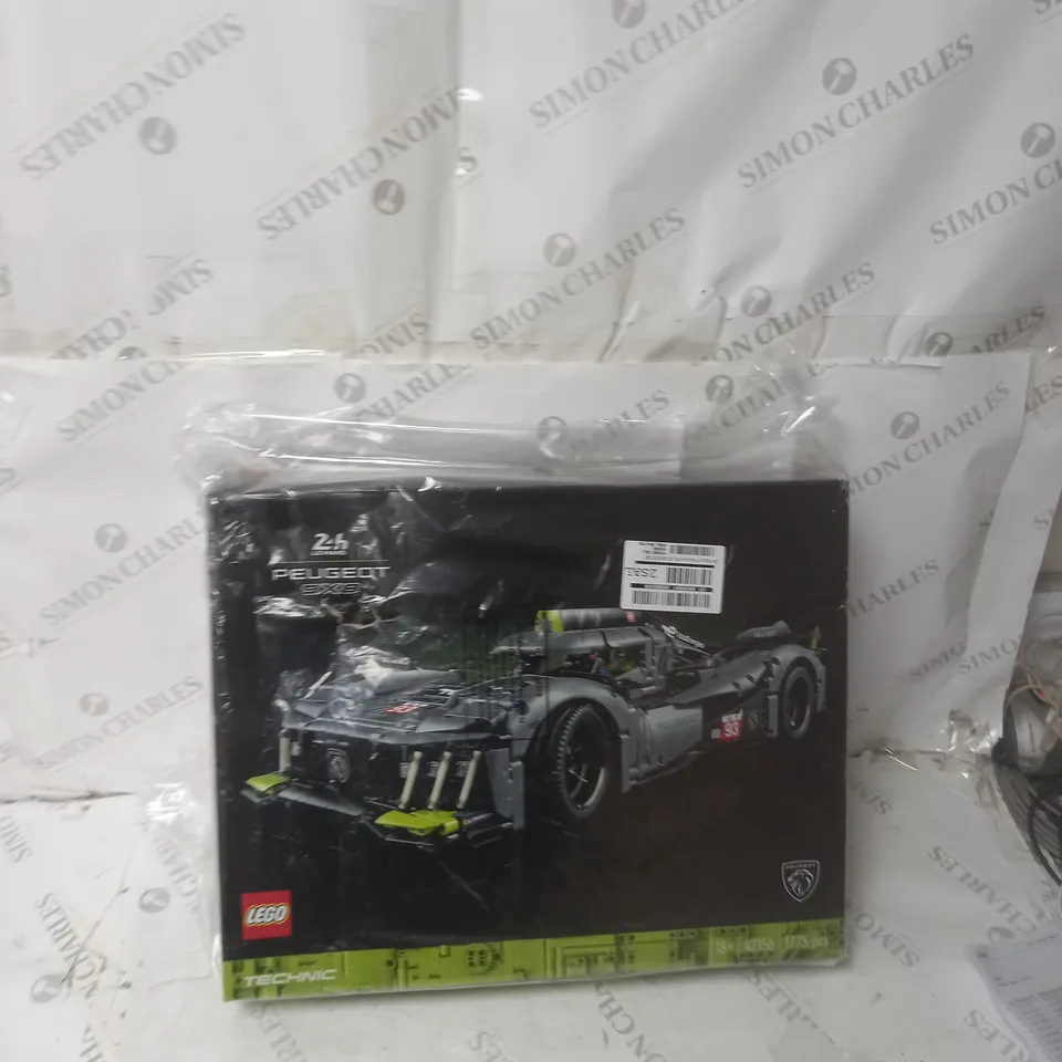 LEGO PEUGEOT 9X8  RRP £169.99