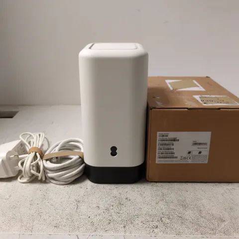 BOXED EE UNLOCKED SMART 5G HUB3 HH70C WIFI7 TRI-BAND ROUTER WHITE