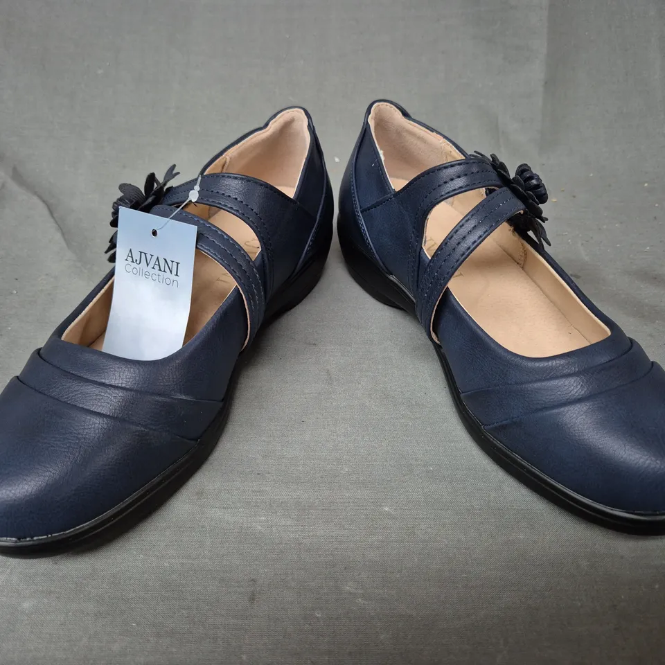 BOXED PAIR OF AJVANI COLLECTION SHOES IN NAVY UK SIZE 5