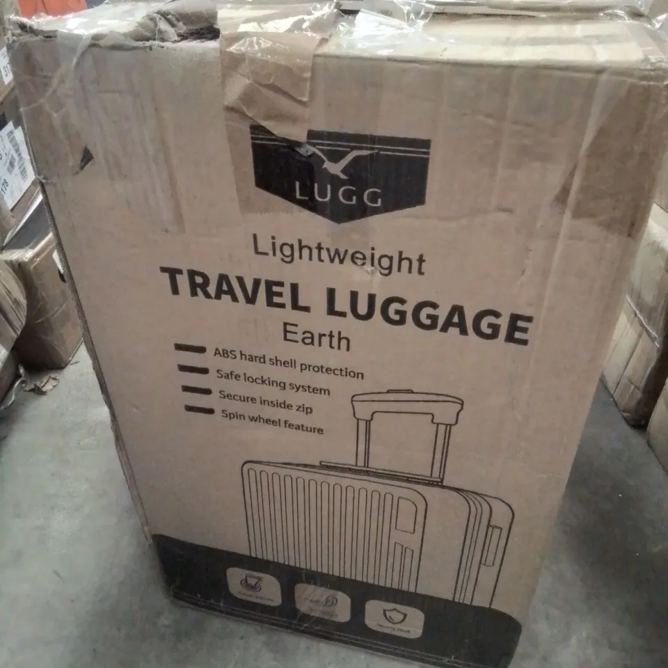 BOXED LIGHTWEIGHT TRAVEL LUGGAGE SUITCASE IN EARTH