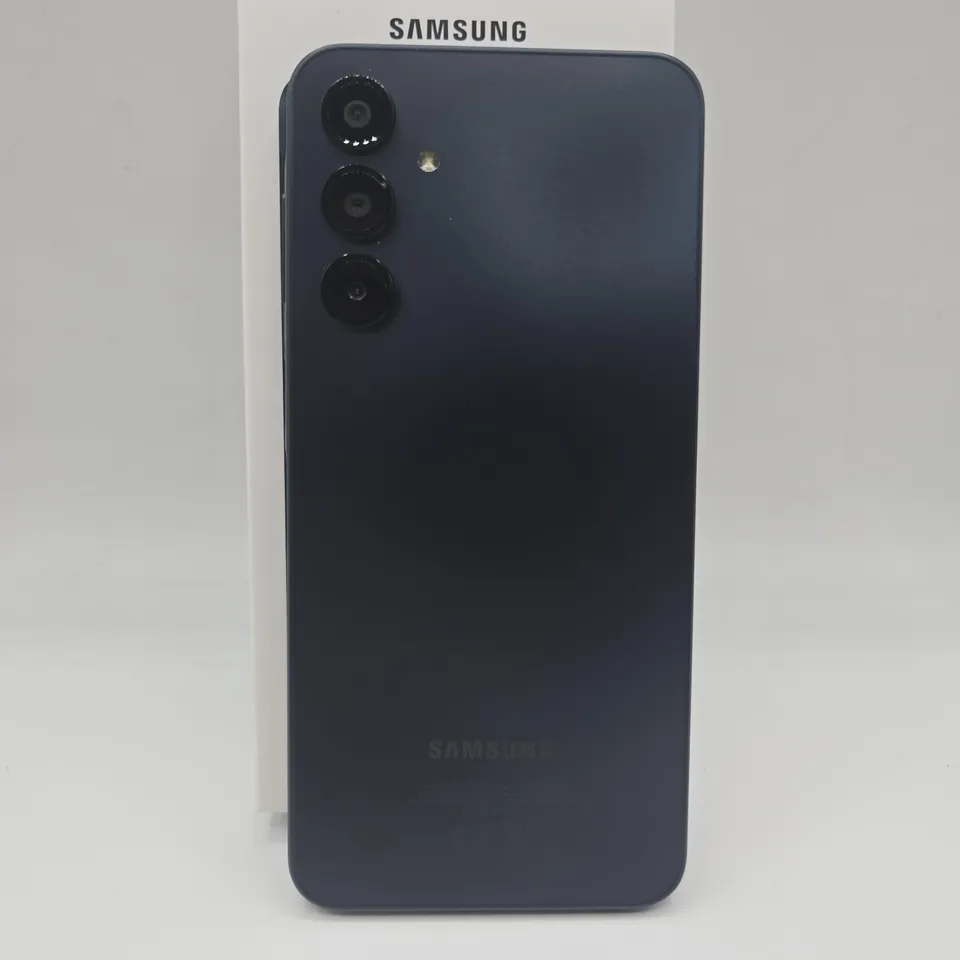 BOXED SAMSUNG GALAXY A16 4/128GB IN BLACK - SM-A165F