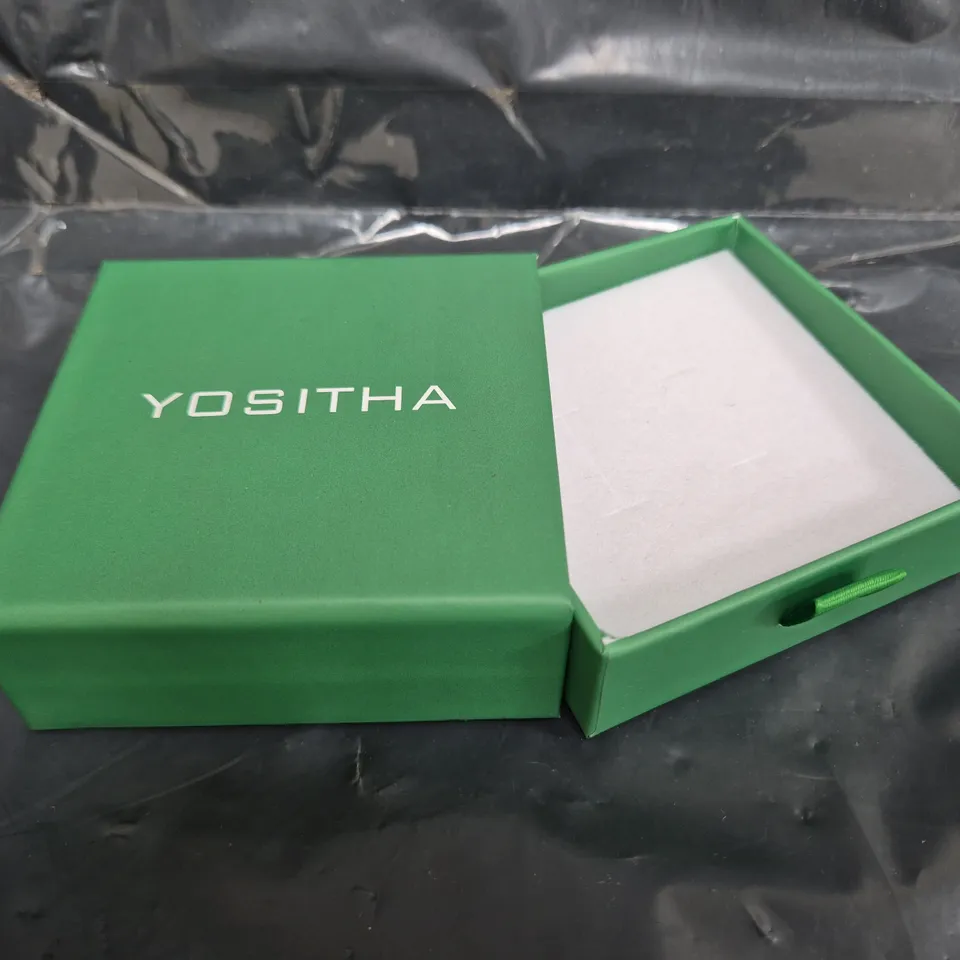 BOX OF APPROXIMATELY 100 YOSITHA JEWELLERY CASES IN GREEN
