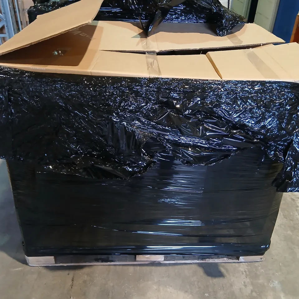 PALLET CONSISTING OF A LARGE QUANTITY OF ASSORTED ELECTRICAL ACCESSORIES 