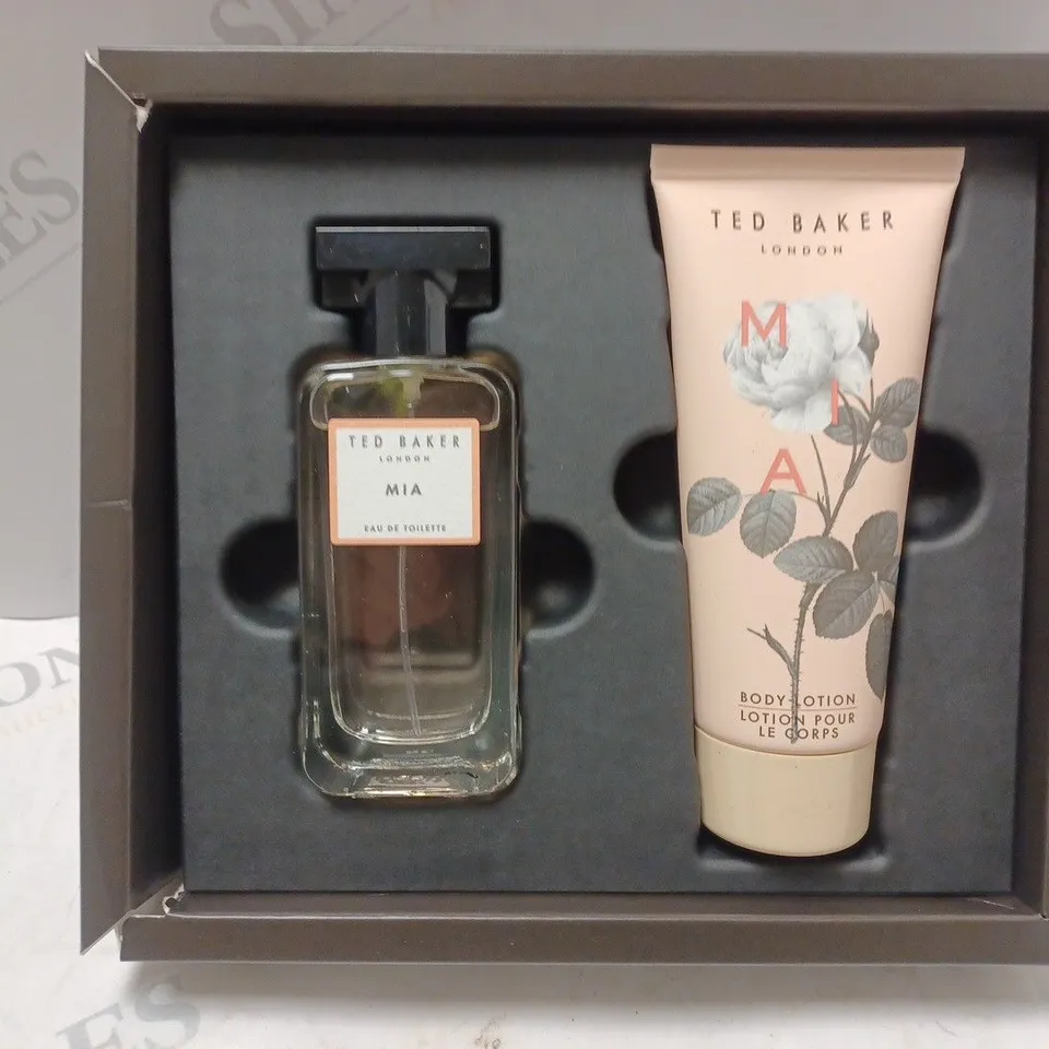 BOXED TED BAKER MIA GIFT SET - 50ml EAU DE TOILETTE & BODY LOTION 100ml RRP £25