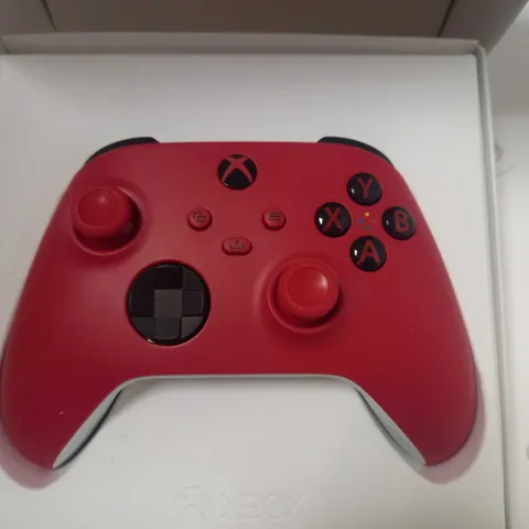XBOX WIRELESS CONTROLLER - PULSE RED