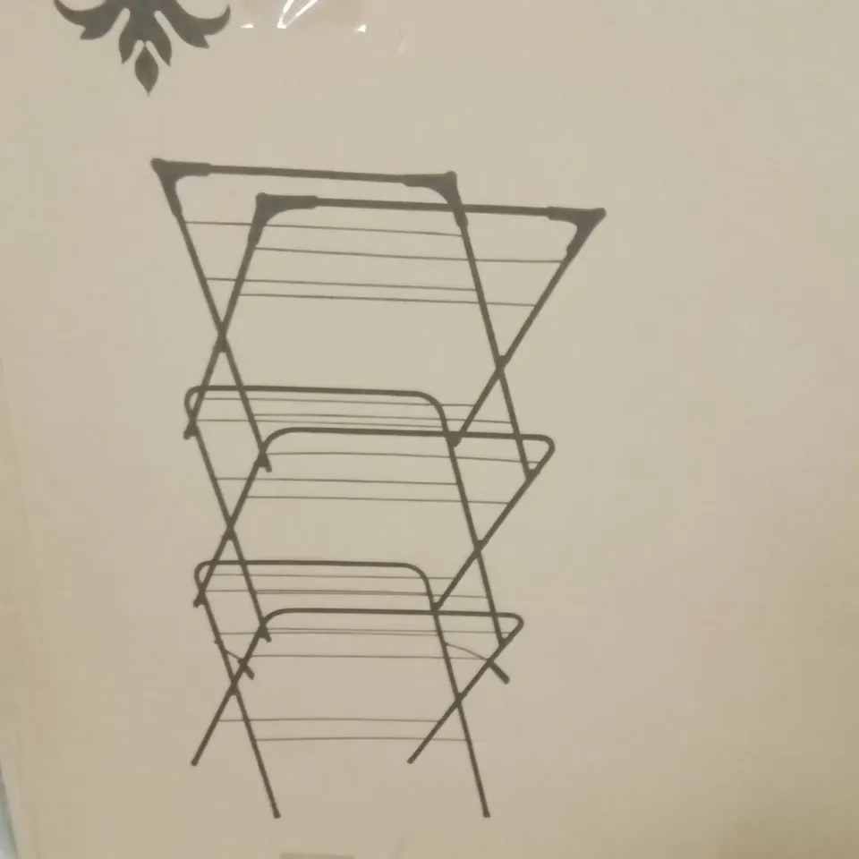 BOXED HIGHLANDS 3 TIER AIRER 