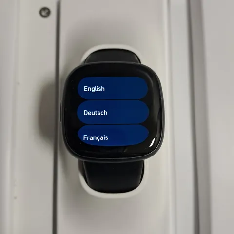 BOXED FITBIT VERSA 4 FITNESS SMARTWATCH