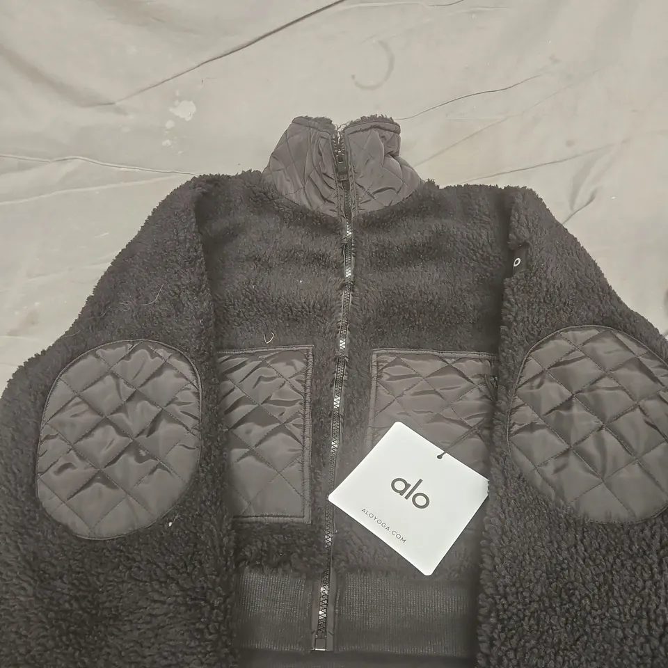 ALO YOGA SHERPA EDGE BOMBER JACKET – BLACK, SIZE M
