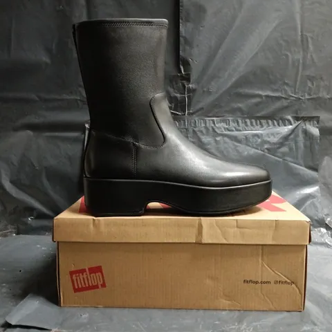 BOXED PAIR OF FITFLOP F-LUMA STRETCH LEATHER DEMI-WEDGE MID-CALF BOOTS IN BLACK SIZE UK 7