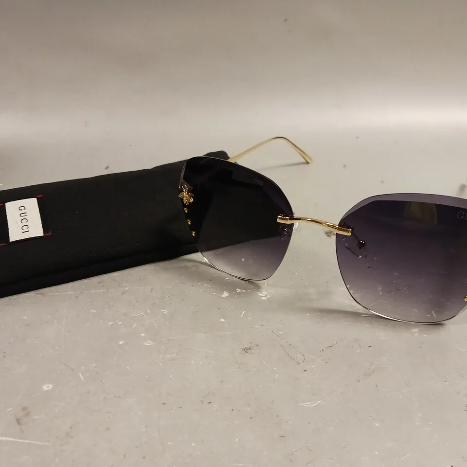 GUCCI BEE DESIGN OVERSIZED SUNGLASSES 