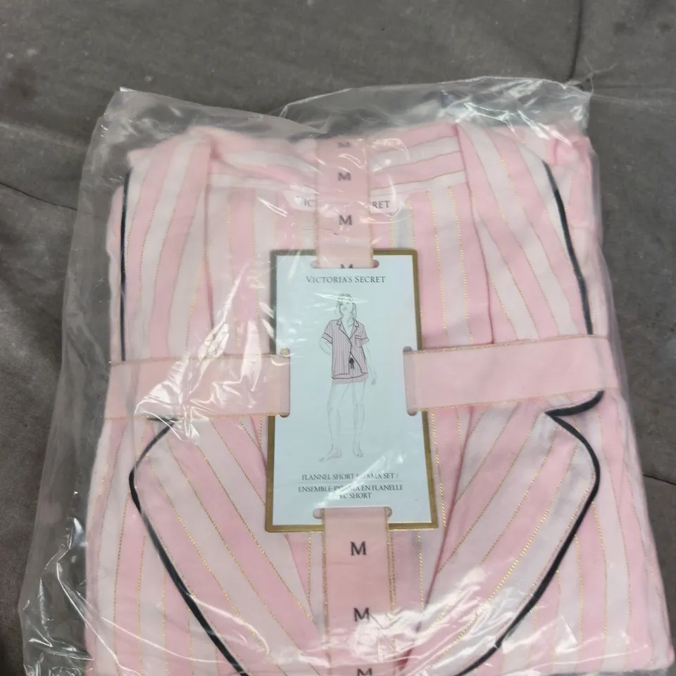 VICTORIA'S SECRET PINK FLANNEL SHORT PAJAMA SET – STRIPED PINK, SIZE M