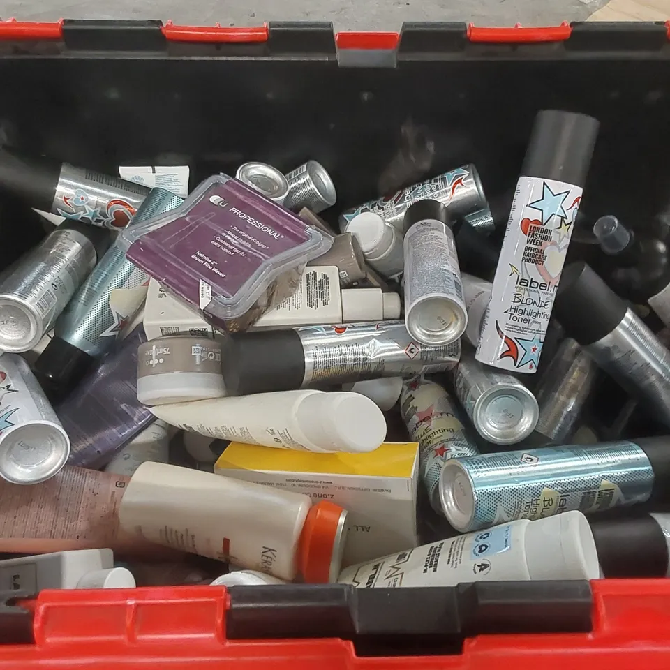 PALLET TO CONTAIN A LARGE ASSORTMENT OF HAIR CARE PRODUCTS TO INCLUDE; LABEL.M GIFT SETS, SHINE TOP COAT, HAIR CREAM, TONER ETC