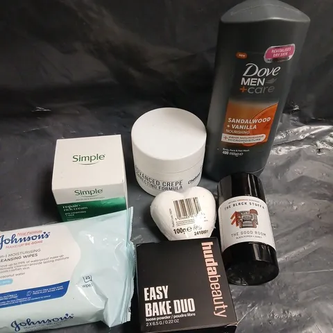 APPROXIMATELY 15 ASSORTED HEALTH & BEAUTY PRODUCTS TO INCLUDE CLEANSING WIPES, DOVE SHOWER GEL, SIMPLE REPAIR CREAM ETC 
