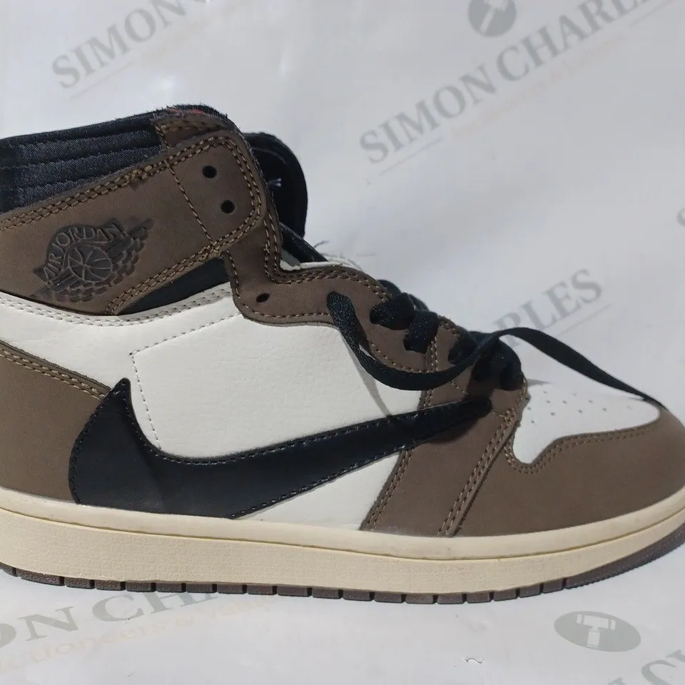 PAIR OF NIKE AIR JORDAN SHOES IN BROWN/WHITE SIZE UNSPECIFIED