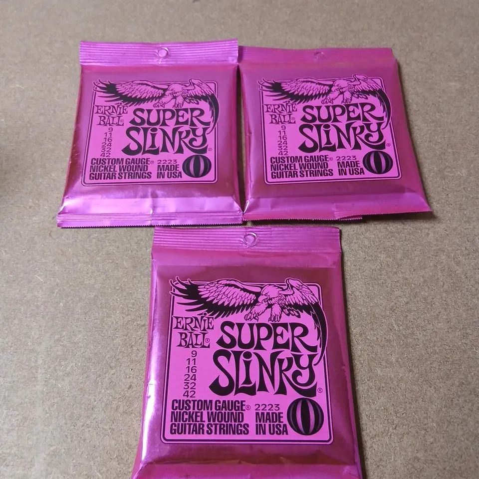 ERNIE BALL SUPER SLINKY NICKEL WOUND GUITAR STRINGS – GAUGE 9-11-16-24-32-42, 3 X PACKS