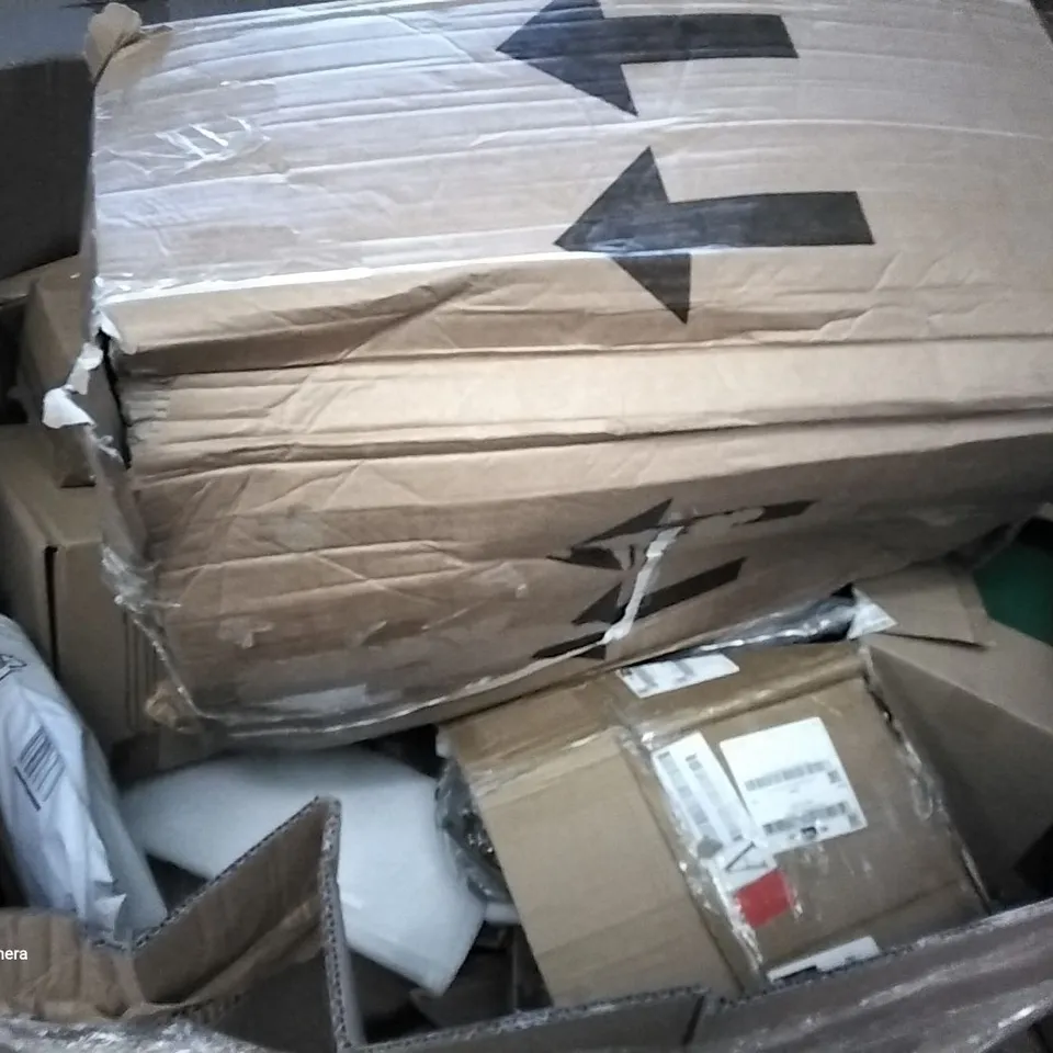 PALLET OF ASSORTED ITEMS INCLUDING AIR COOLER, BEACH TENT, AIRGENE, CAMPING CHAIR, SLIM TOWER BLADELESS FAN, FGNS UNIVERSAL CRADLE 