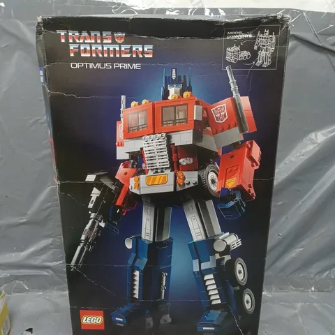 BOXED LEGO TRANSFORMERS OPTIMUS PRIME 10302