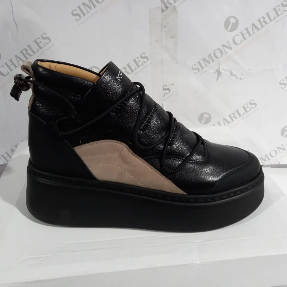 BOXED PAIR OF KARO BLACK SHOES SIZE 38