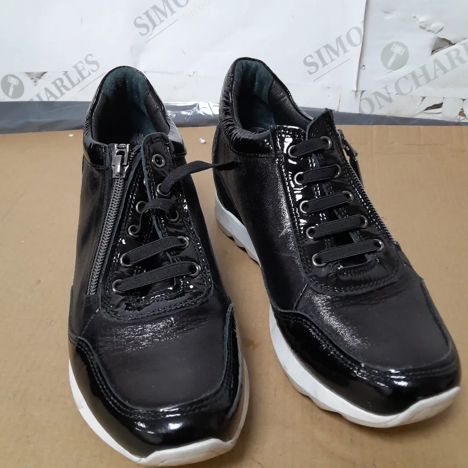PAIR OF RUTH LANGSFORD WEDGE TRAINERS IN BLACK SIZE 5