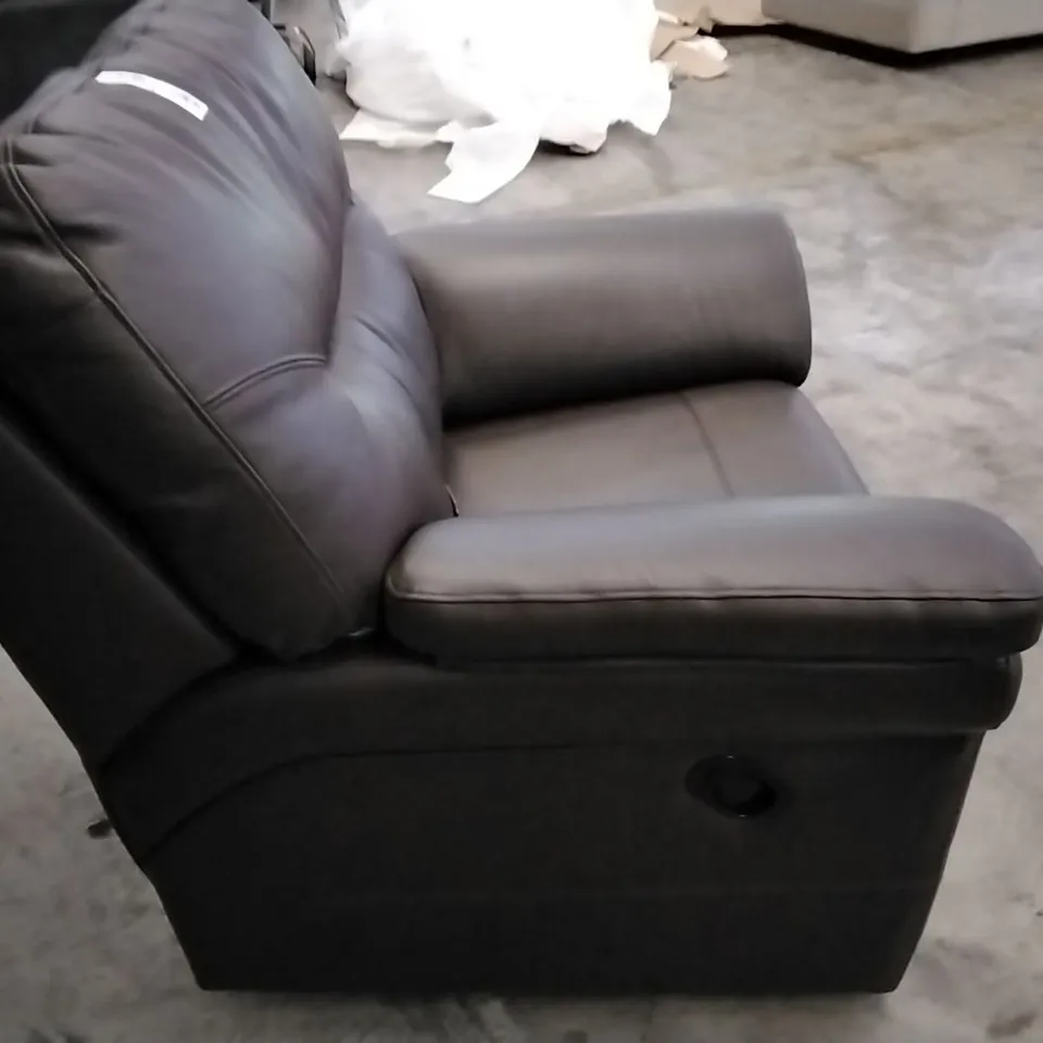 QUALITY BRITISH DESIGNER G PLAN MANUFACTURED WASHINGTON 18 MANUAL RECLINER CHAIR - CAPRI CHOCOLATE LEATHER