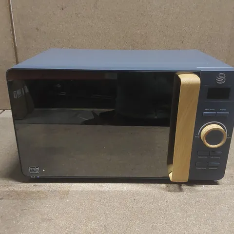 BOXED SWAN 20L DIGITAL 800W MICROWAVE OVEN