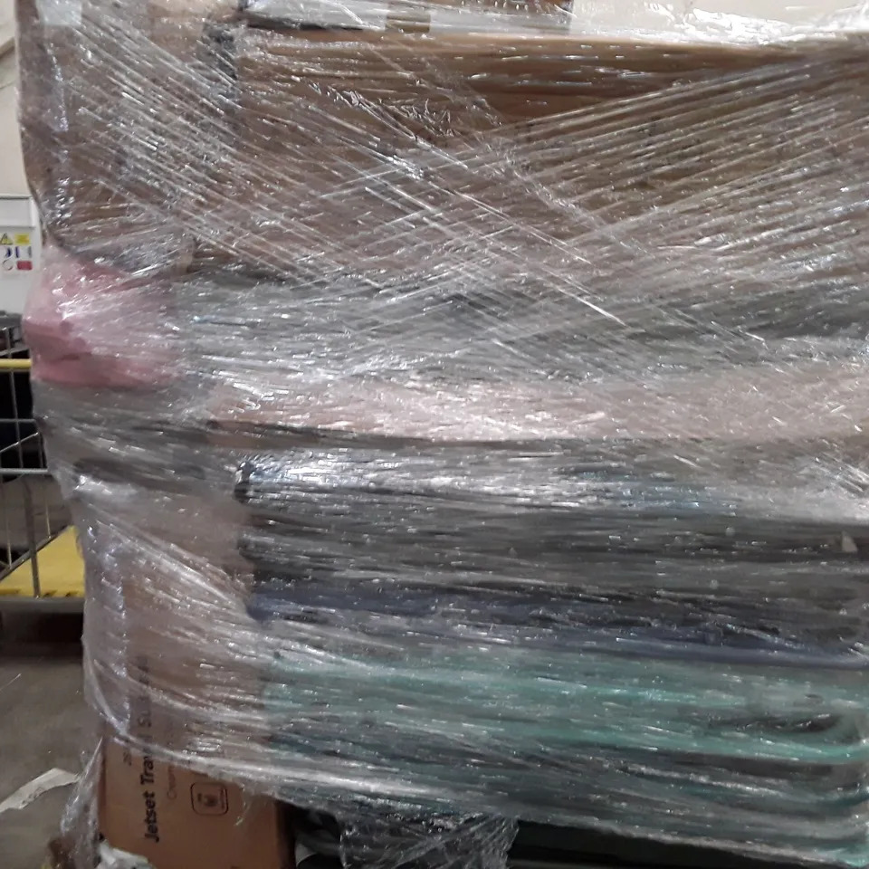 PALLET OF ASSORTED HOUSEHOLD GOODS AND PRODUCTS TO INCLUDES:SUITCASES,PADDED CAMPING CHAIRS,CHILDREN'S CAR SEAT