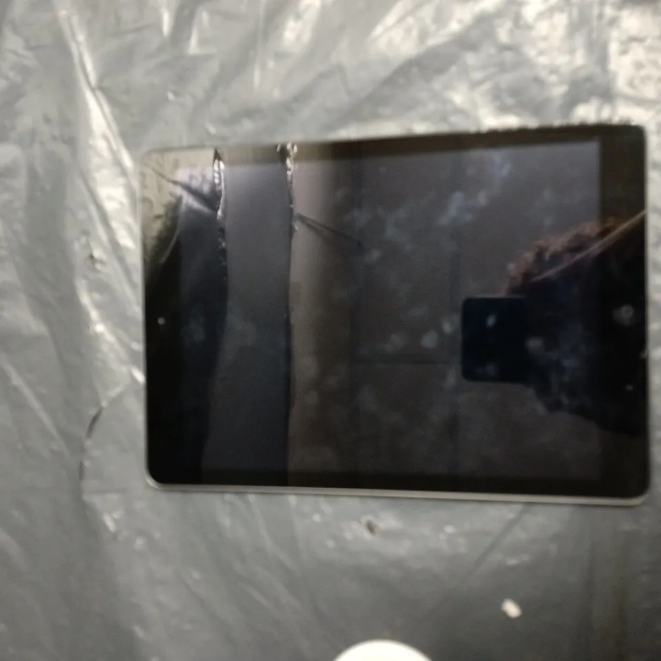 APPLE IPAD AIR 16GB – SPACE GREY
