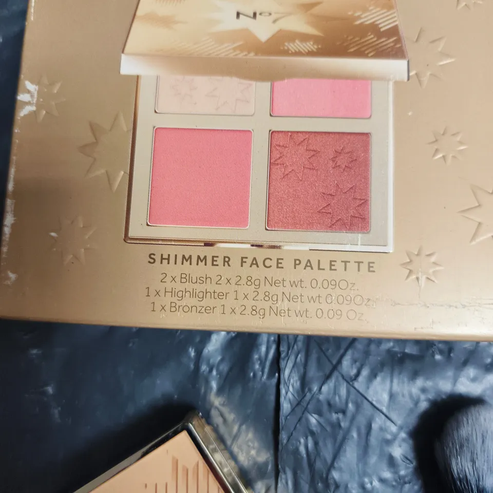 NO7 SHIMMER FACE PALETTE – 4-PAN MAKEUP PALETTE WITH BRUSH