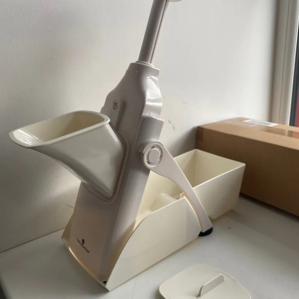 BOX OF 9 BRAND NEW BOXED COOK'S ESSENTIALS VERTICAL MANDOLINE'S