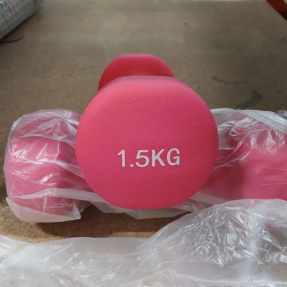 BOXED SET OF 2 1.5KG NEOPRENE DUMBBELLS - PINK (1 BOX)
