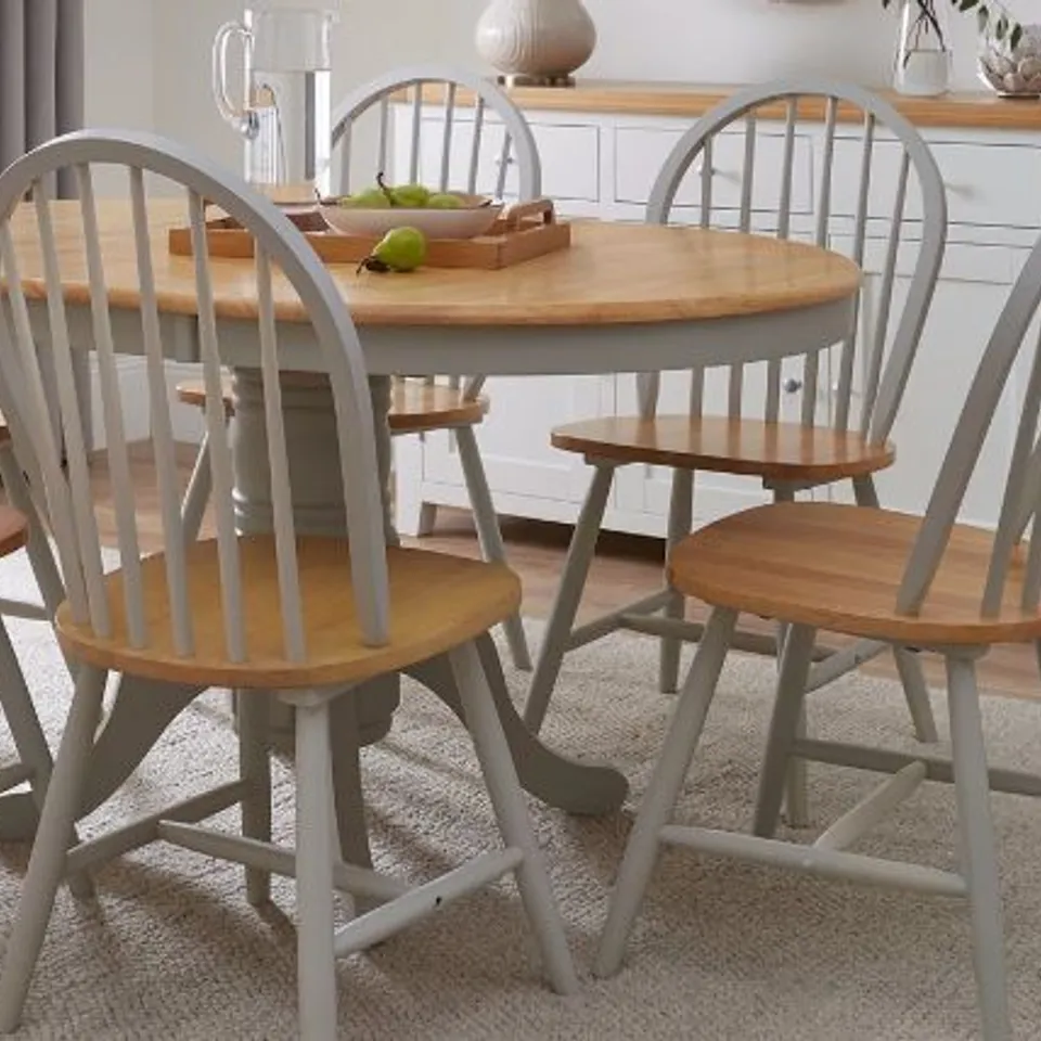 BOXED SET OF 2 KENTUCKY RUBBERWOOD DINING CHAIRS (1 BOX)