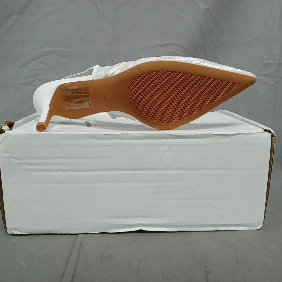 BOXED PAIR OF COAST POINTED TOE LACE SLINGBACK HEELS IN WHITE SIZE EU 36